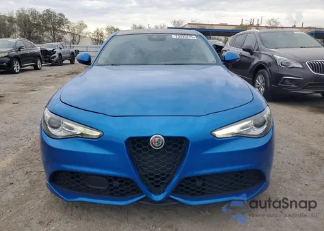 2018 Alfa Romeo Giulia Ti z USA, uszkodzony, nr VIN ZARFAECN3J7597137